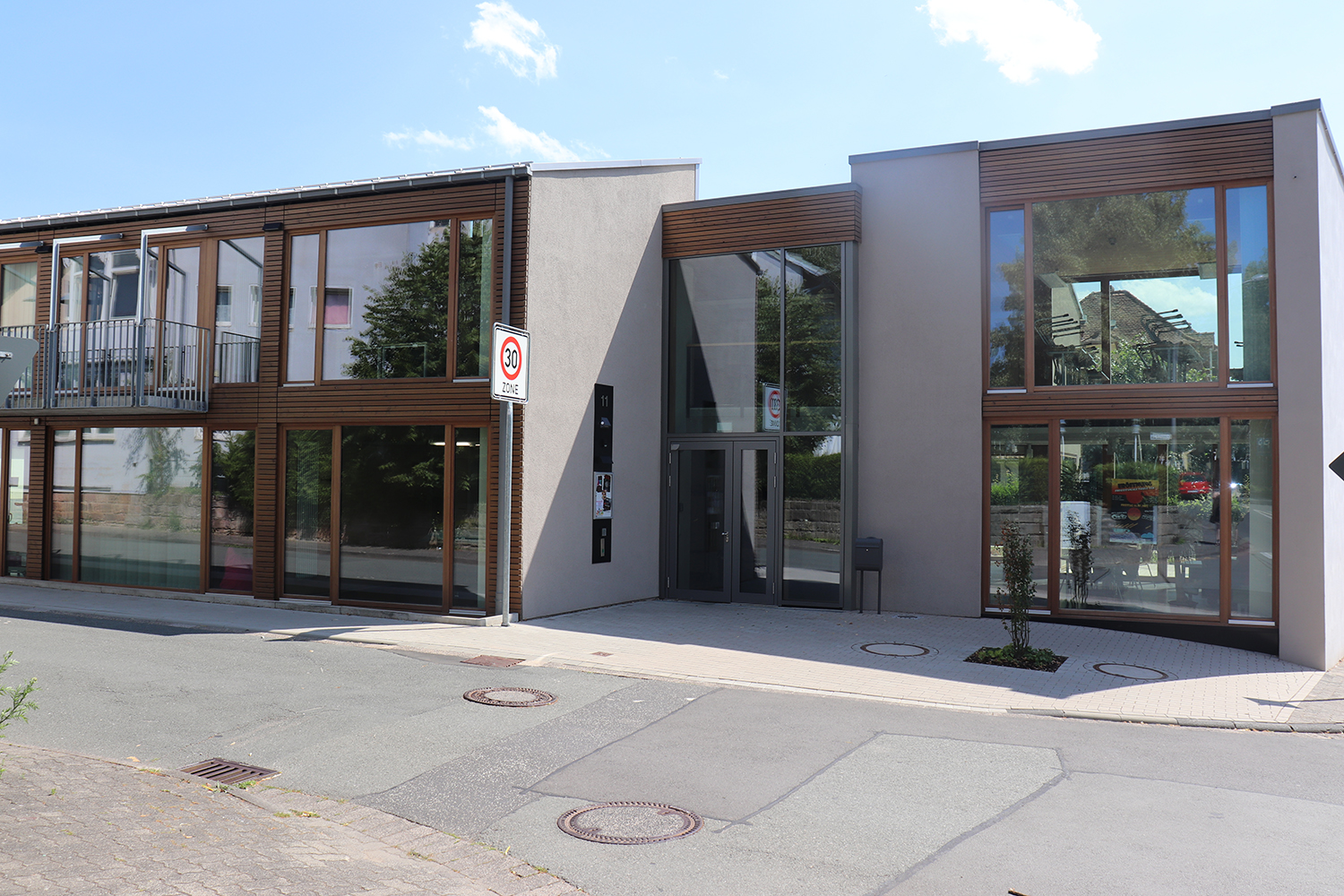 Haupteingang des Jugendzentrums Come In