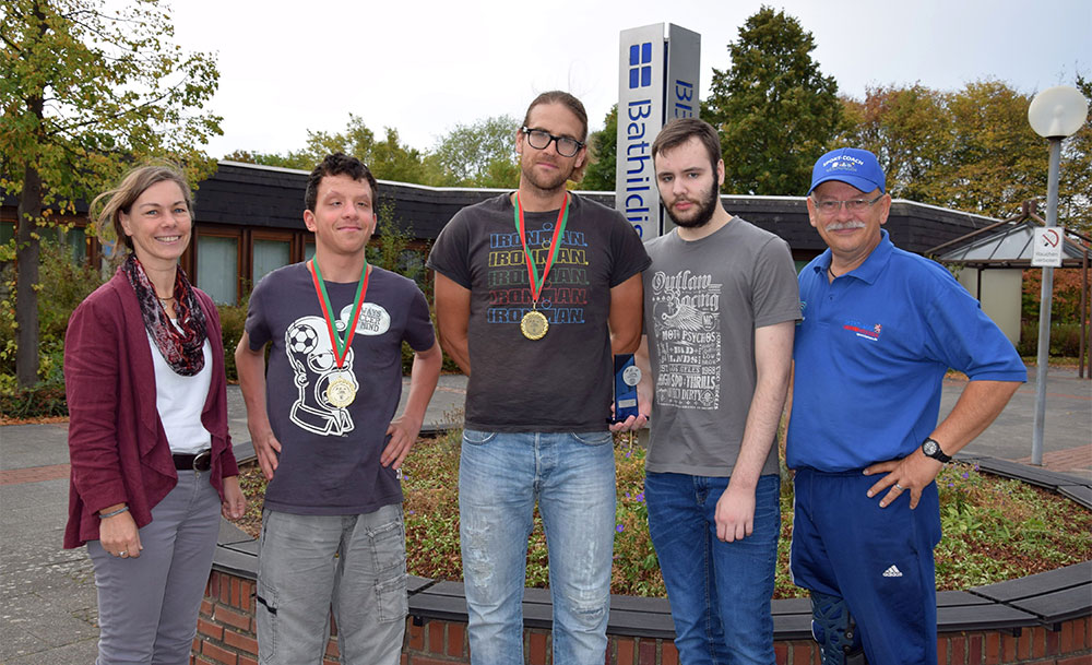 Gruppenfoto: die Teilnehmer